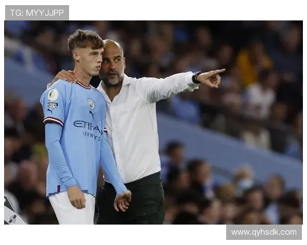 英格兰球员本·怀特与科尔·帕尔默世界杯命运对比